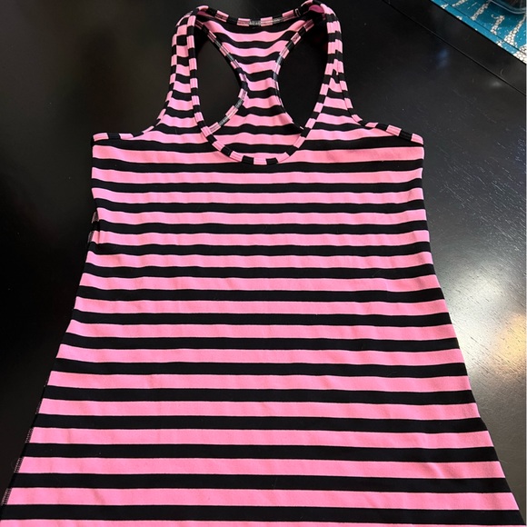 Lululemon cool Racerback size 6 - Picture 1 of 2
